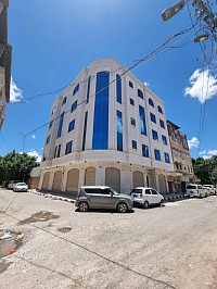 عمارة فاخرة للبيع في قلب حدة – شارع إيران